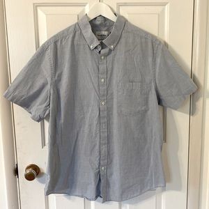 Mens XL short sleeve slim fit button up shirt